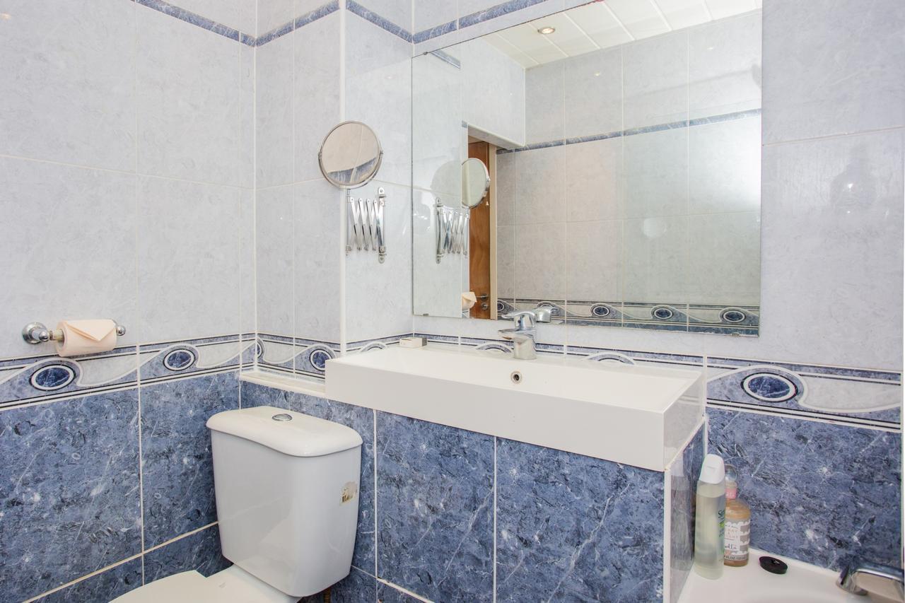 2 Bedroom Flat In Édimbourg